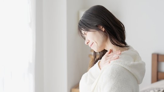 ストレートネックを原因とする首痛の患者さん